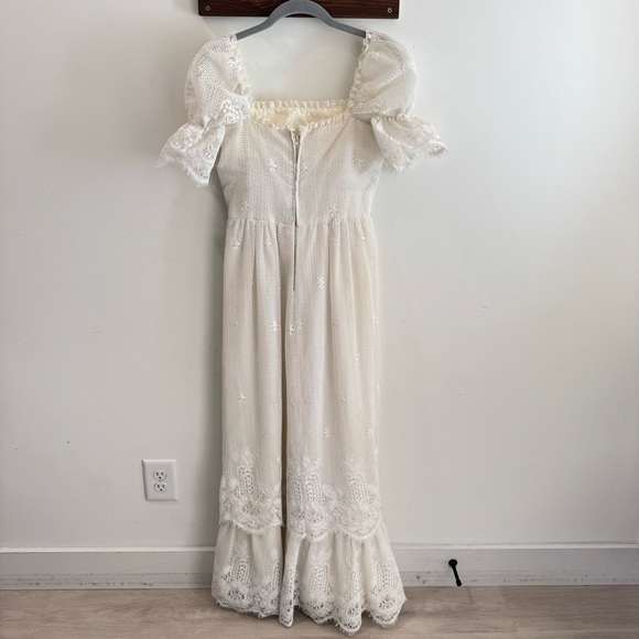 Vintage Bohemian Handmade Crochet Lace Puff Sleeve Wedding Dress XS - Picture 6 of 10
